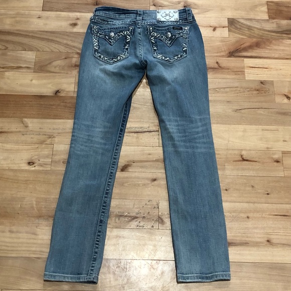 Miss Me jeans. Size 28. - Picture 2 of 6
